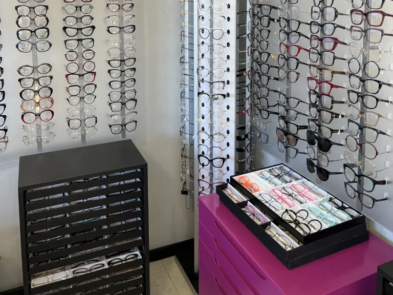 Kobyłka optyk okulista Golden eye